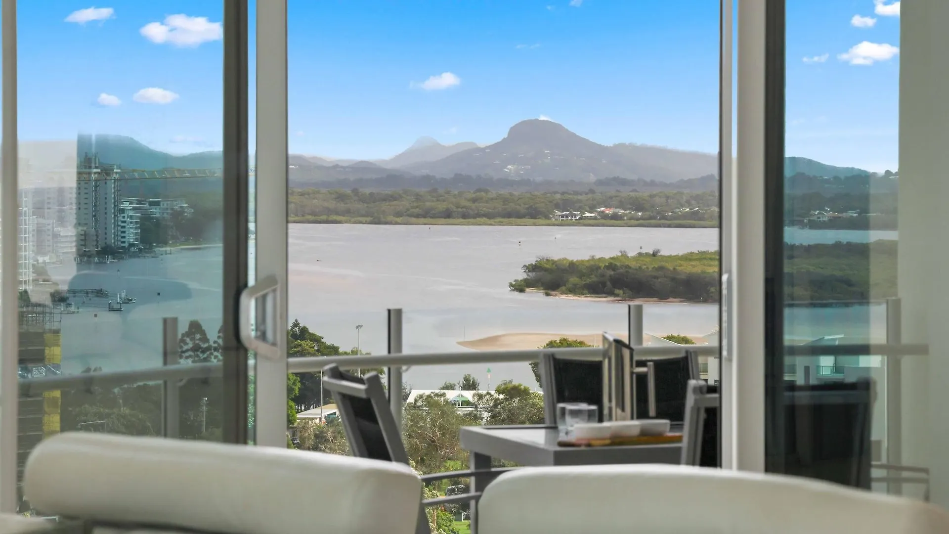 Aqua Vista Resort Maroochydore 4*,  Australia